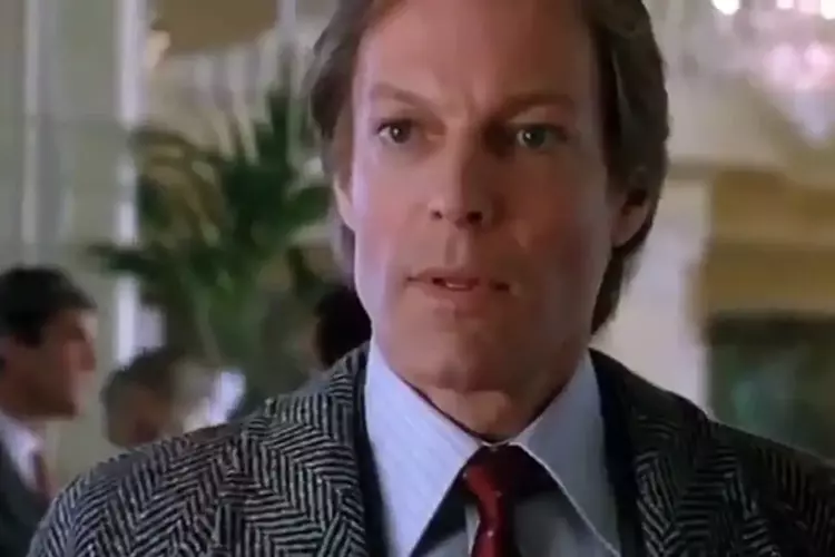 All 7 Explosive Jason Bourne Movies In Order And TV Shows 7 the bourne identity 1988 tv movie