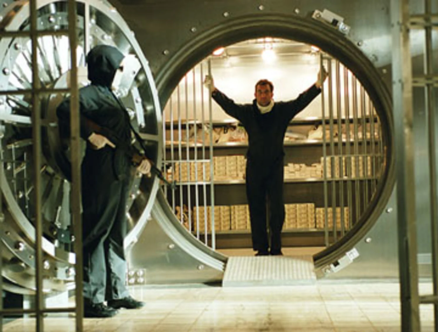 10 Best Armed Robbery Movies Like The Town 9 the inside man